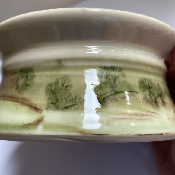 Vintage hand thrown pottery serving bowl. Perfect size for dips or snacks. . - Picture 5 of 9